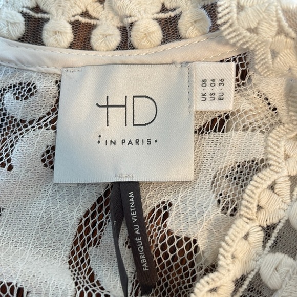 HD in Paris Anthropologie Ivory Cream Pink Lace Top 4 3/4 sleeves Ruffle Hem - Picture 7 of 8